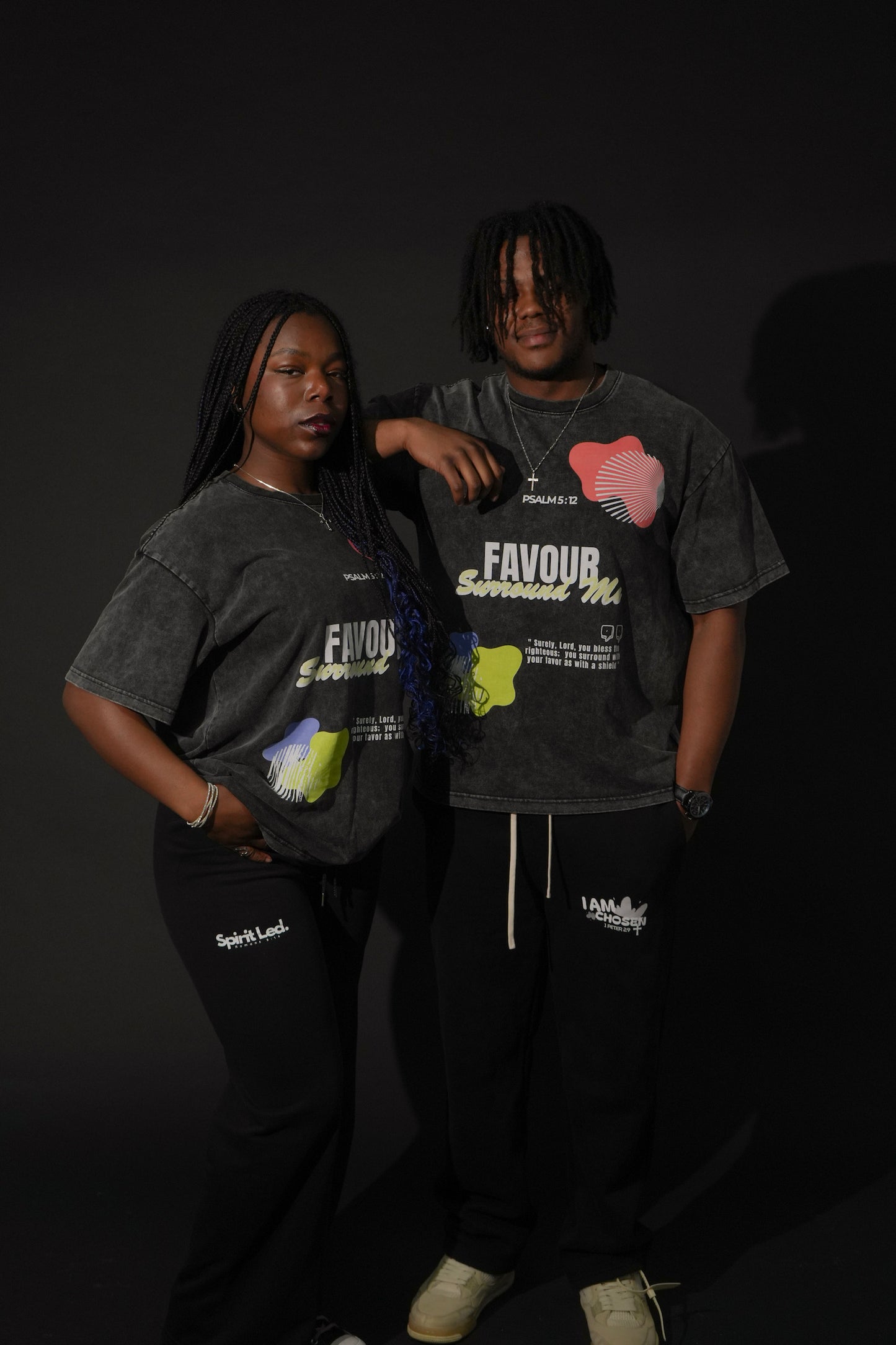 Unisex "FAVOUR" Oversized Tee