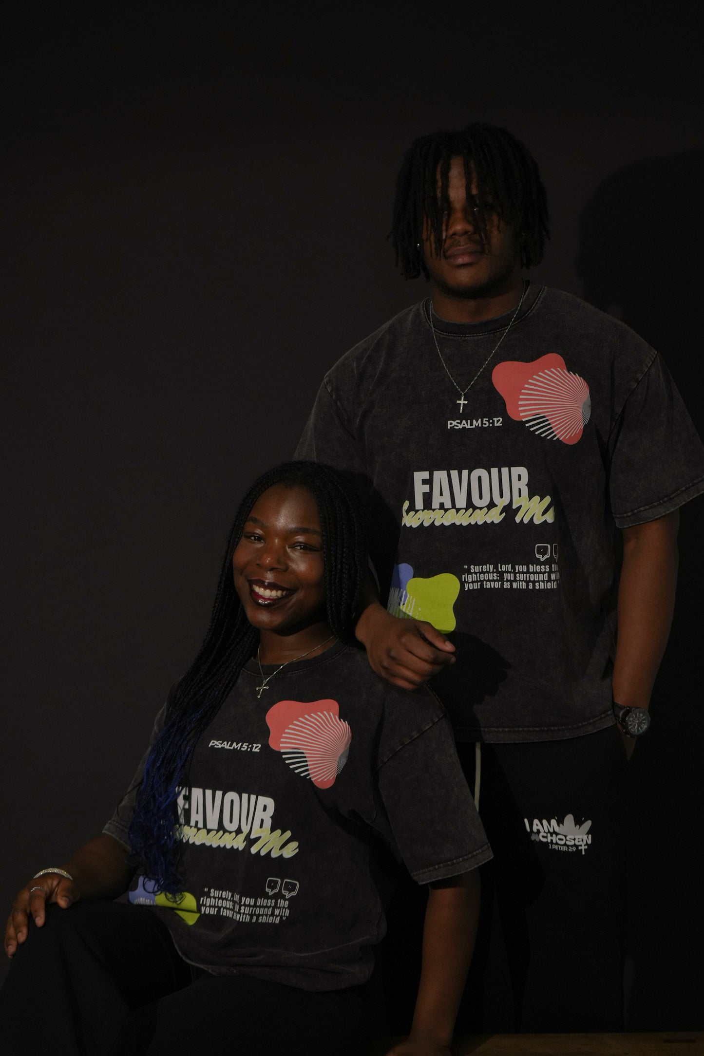 Unisex "FAVOUR" Oversized Tee